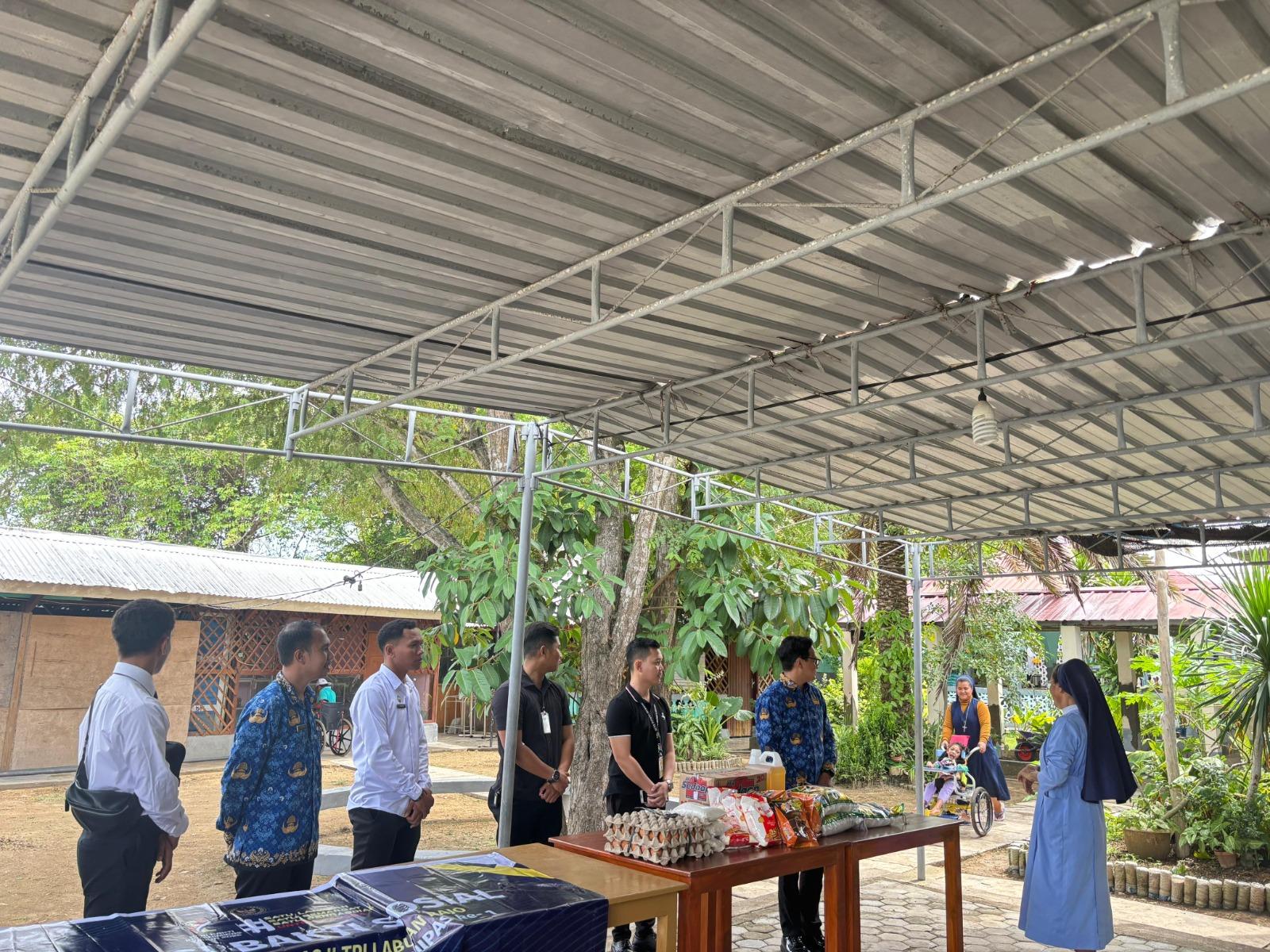HARI BAKTI PERTAMA, IMIGRASI LABUAN BAJO JALIN AKSI SOSIAL DI PANTI REHABILITASI SANTO DAMIAN BINONGKO