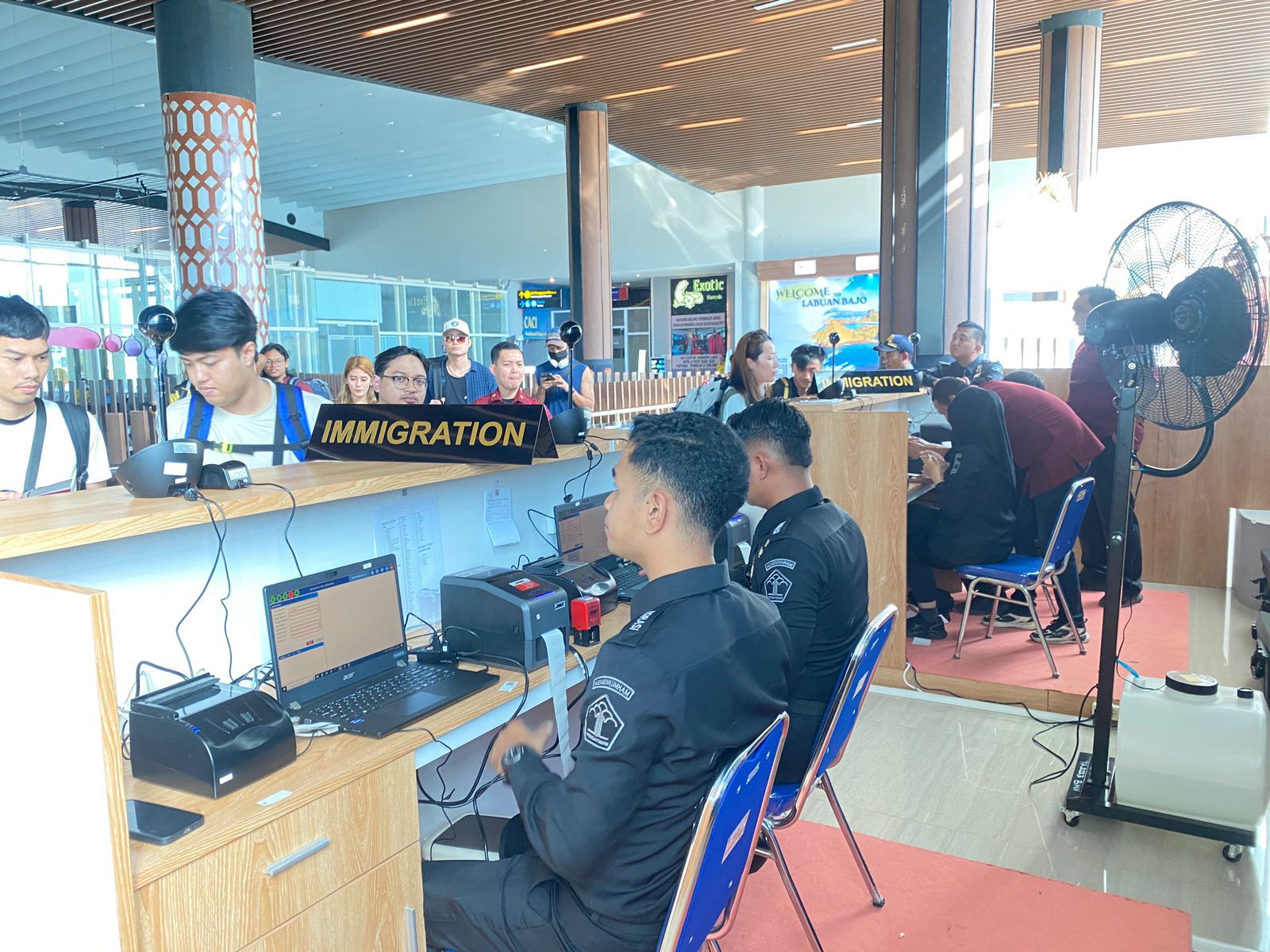 Peningkatan Signifikan Layanan Imigrasi di Bandar Udara Internasional Komodo: Imigrasi Labuan Bajo Terima 157 Penumpang Kurang Dari 1 Jam